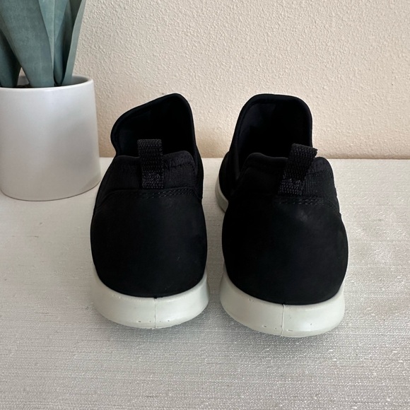 New ECCO Sense Li Black Mesh Light Slip On Casual Sneakers Women’s EU40 US9-9.5 - Picture 9 of 13